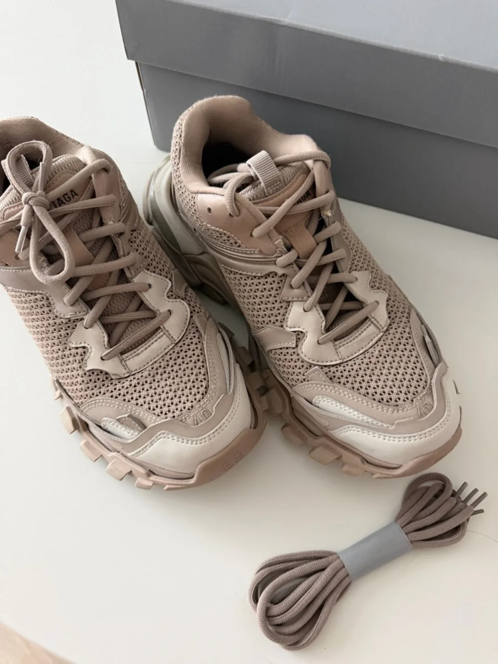 New. Balenciaga Beige/Taupe Track Trainer Sneakers - Picture 6 of 16
